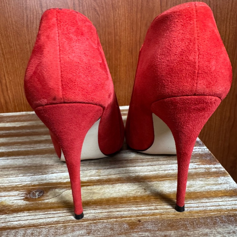 Guess Ondrea Red Suede Pointed Toe Stiletto Bootie Pumps Womens 7.5 Glam Chic - Picture 8 of 12